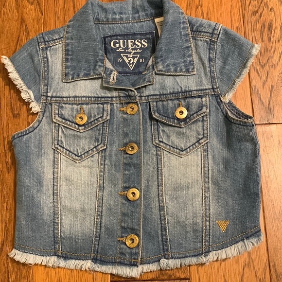 🍂 4/$20 🍂 Girls Guess Denim vest. - Picture 1 of 9